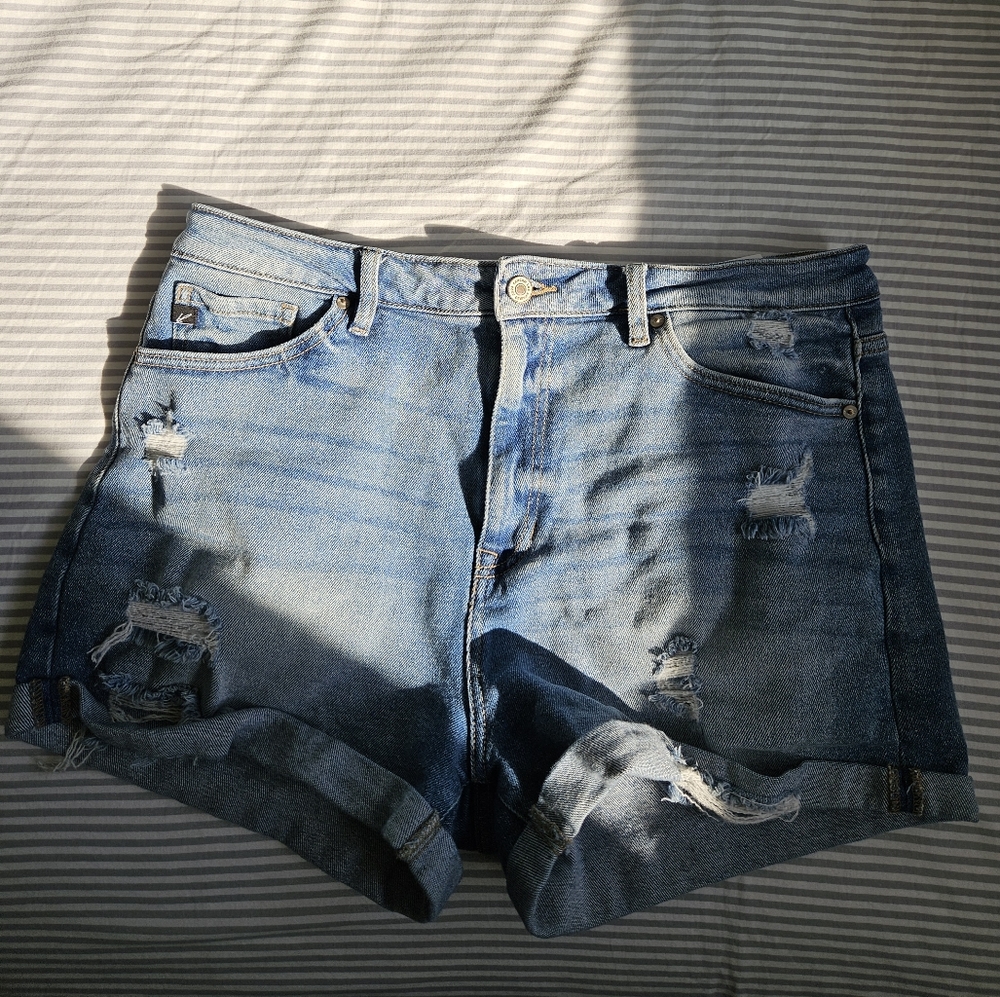 Kancan Jean shorts, size 30